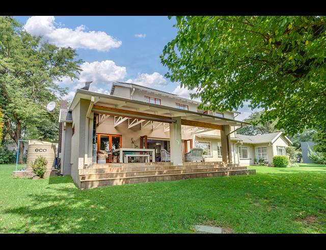 5 BEDROOM HOUSE FOR SALE IN RANDPARK RIDGE